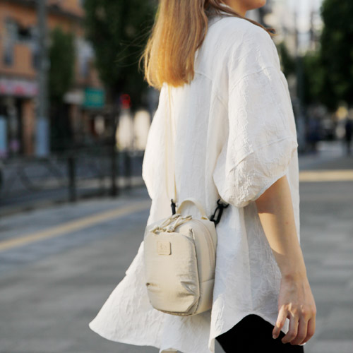 Chululu(チュルル) ルモ ミニショルダーバッグ ベージュ カメラバッグ